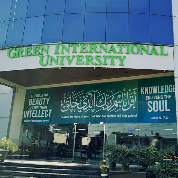<p>گرین انٹرنیشنل یونیورسٹی 2020 میں لاہور میں قائم کی گئی<br></p>